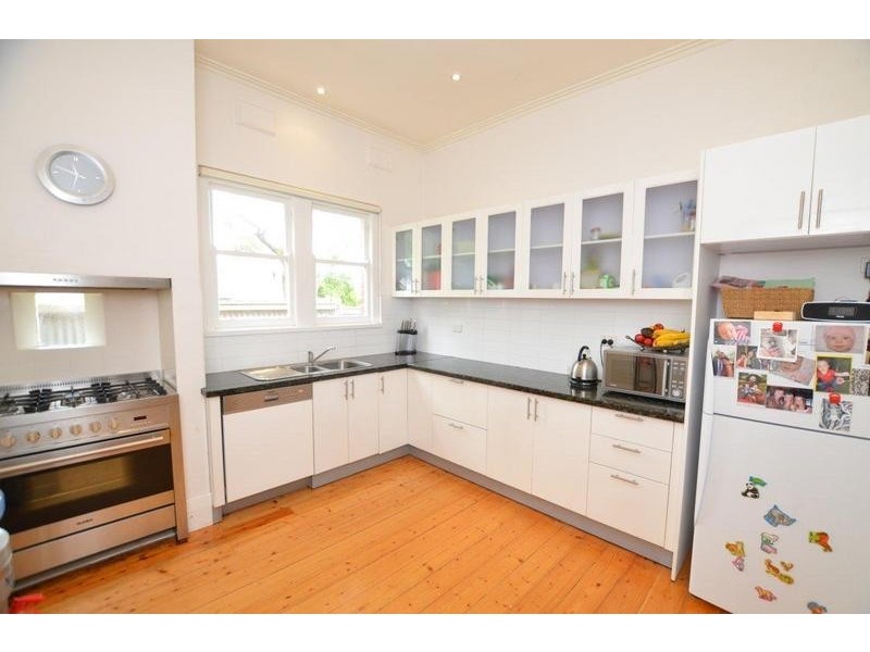 10 Fehon Street, Yarraville VIC 3013