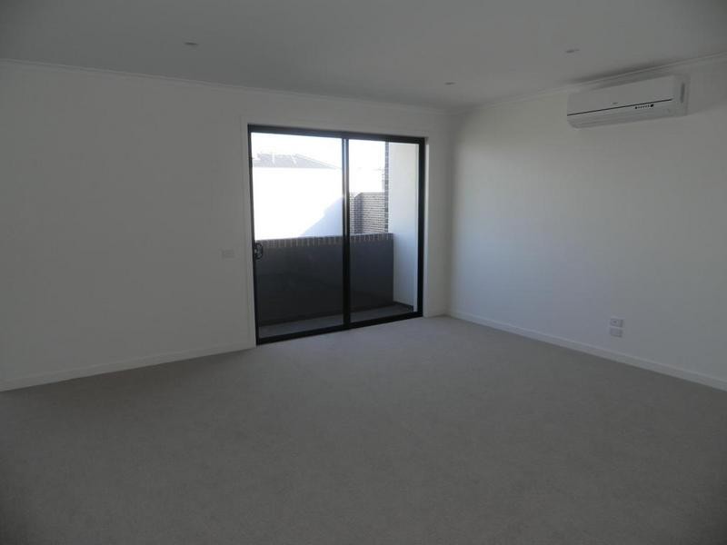 22 McDougall Drive, Footscray VIC 3011