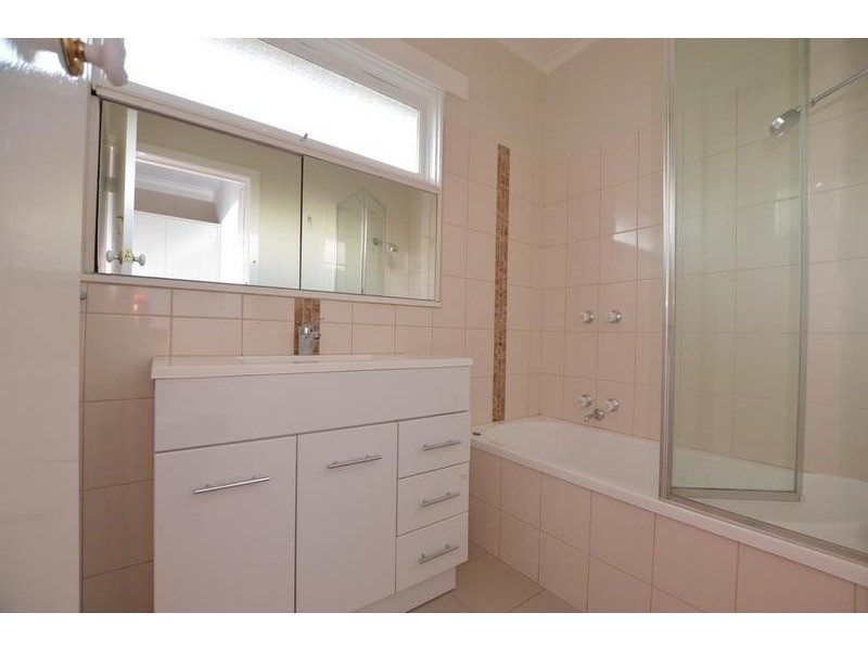 1/14 Busch Street, West Footscray VIC 3012