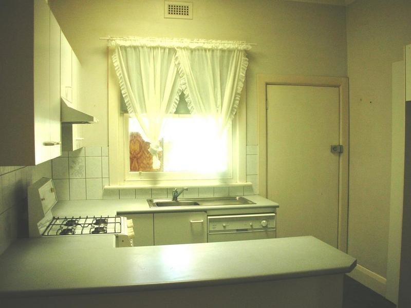 11 Barton Street, West Footscray VIC 3012