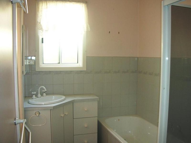 11 Barton Street, West Footscray VIC 3012