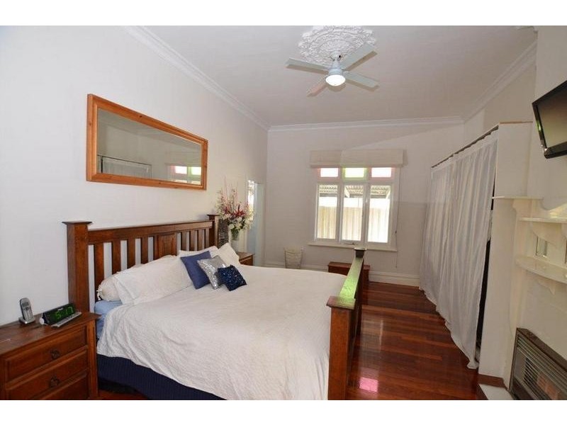 4 Carmichael St, West Footscray VIC 3012