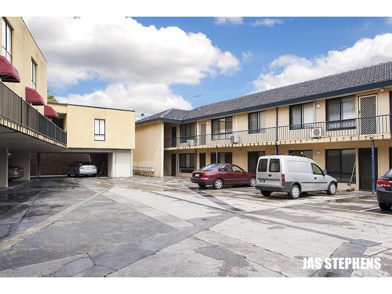 1/101 Ballarat Road, Maidstone VIC 3012