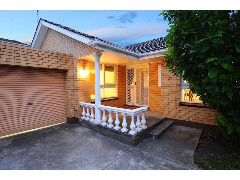 4/33 Edgar Street, Kingsville VIC 3012