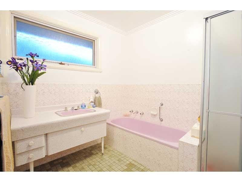 4/33 Edgar Street, Kingsville VIC 3012