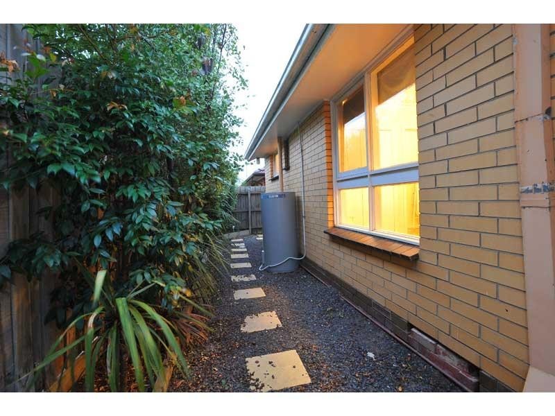 4/33 Edgar Street, Kingsville VIC 3012