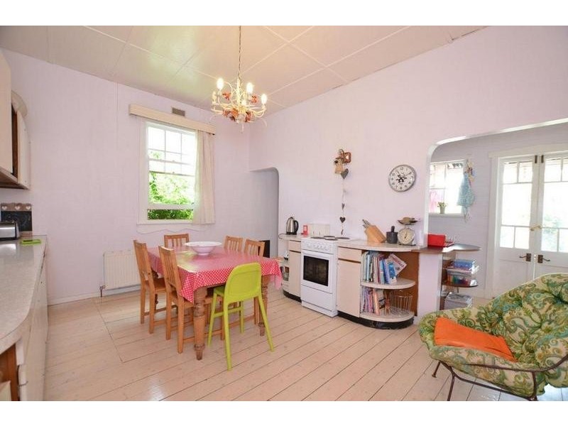 141 Empress Avenue, Kingsville VIC 3012