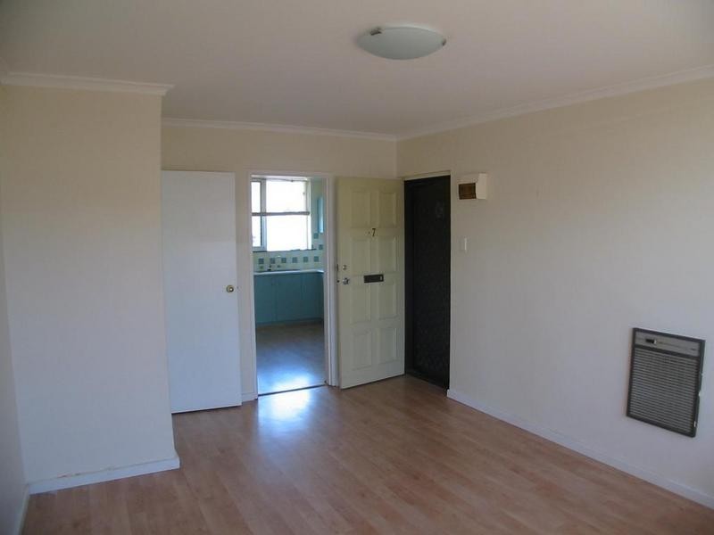 7/13 Empire Street, Footscray VIC 3011