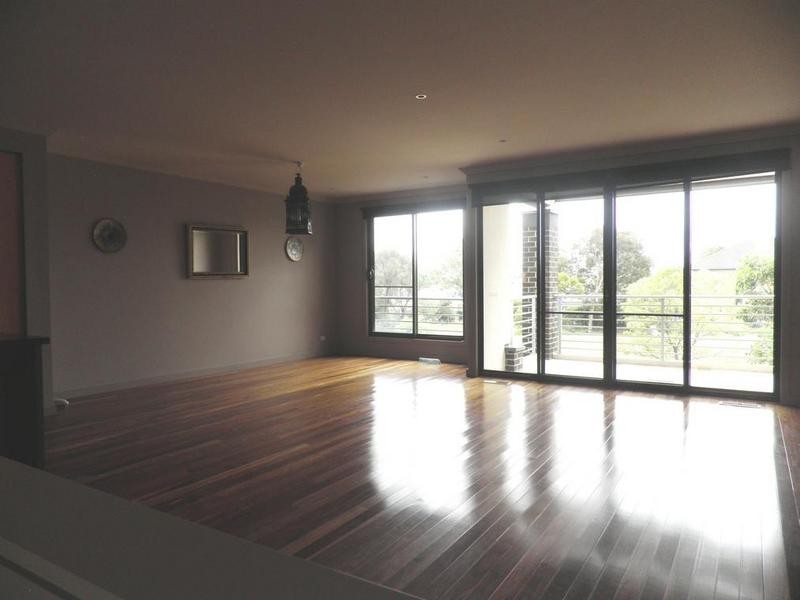 6 Stonehenge Mews, Williamstown VIC 3016