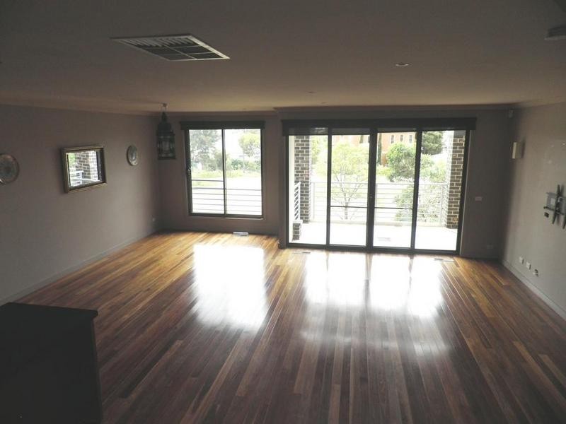 6 Stonehenge Mews, Williamstown VIC 3016