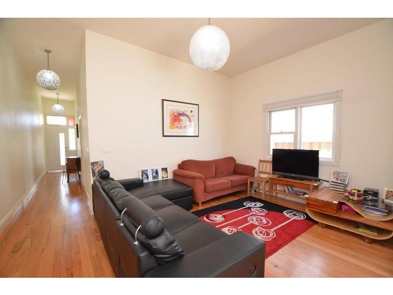 8 Adelaide Street, Footscray VIC 3011