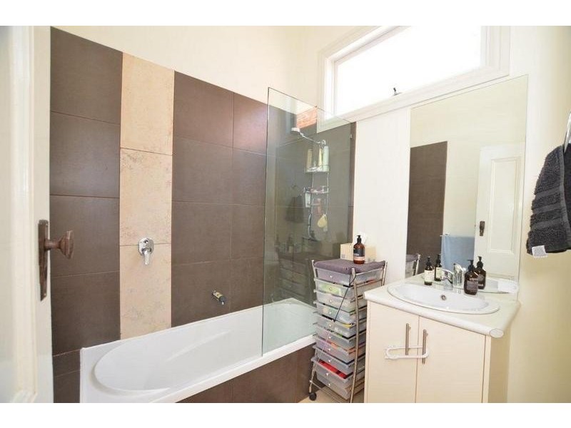 8 Adelaide Street, Footscray VIC 3011