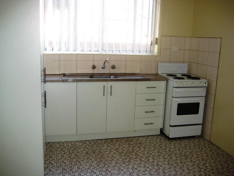 1/40 Bishop Street, Kingsville VIC 3012