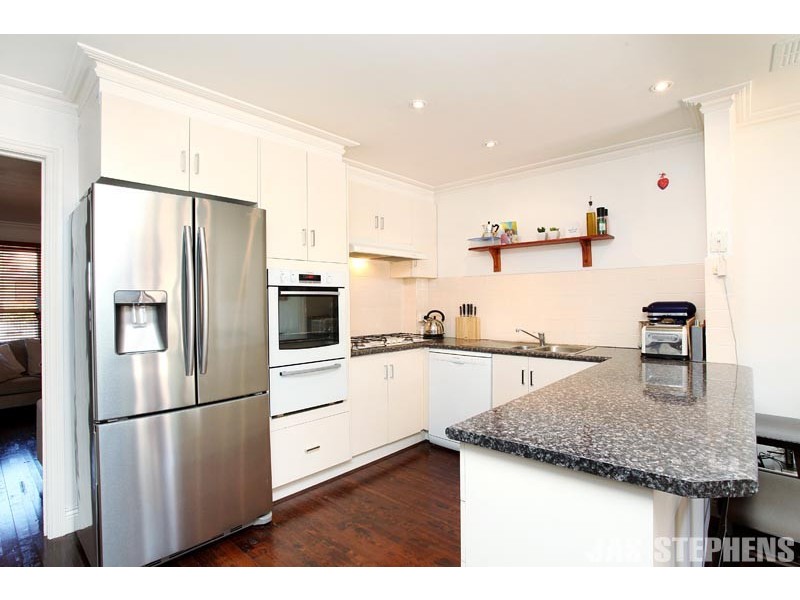 62 Station Road, Seddon VIC 3011