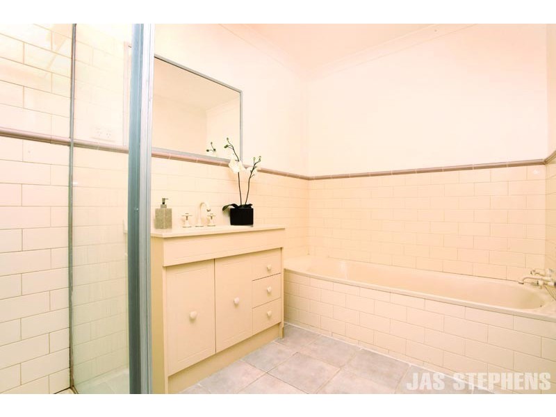 62 Station Road, Seddon VIC 3011