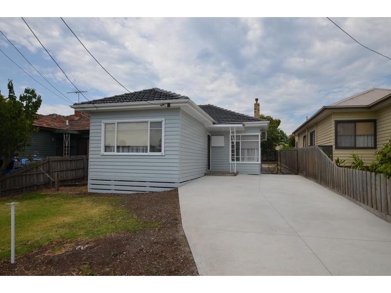 17 St Leonards Avenue, Yarraville VIC 3013