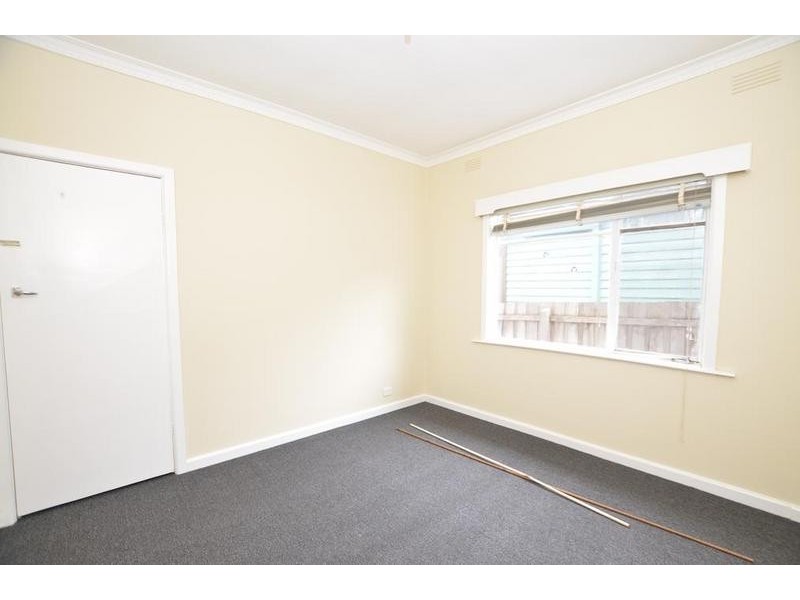 17 St Leonards Avenue, Yarraville VIC 3013