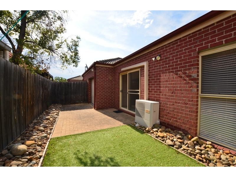 2/57 Challis Street, Newport VIC 3015