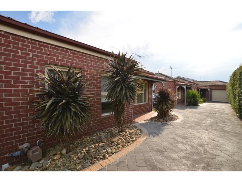 2/57 Challis Street, Newport VIC 3015
