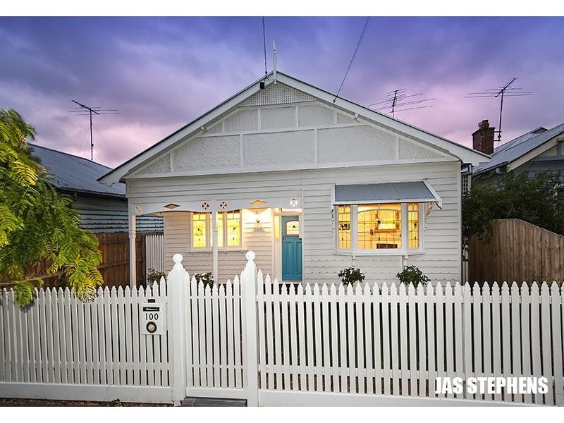 100 Queensville Street, Kingsville VIC 3012