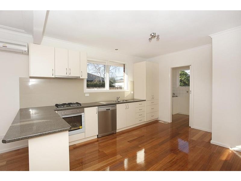 4/11 Bishop Street, Kingsville VIC 3012