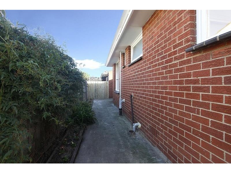 4/11 Bishop Street, Kingsville VIC 3012