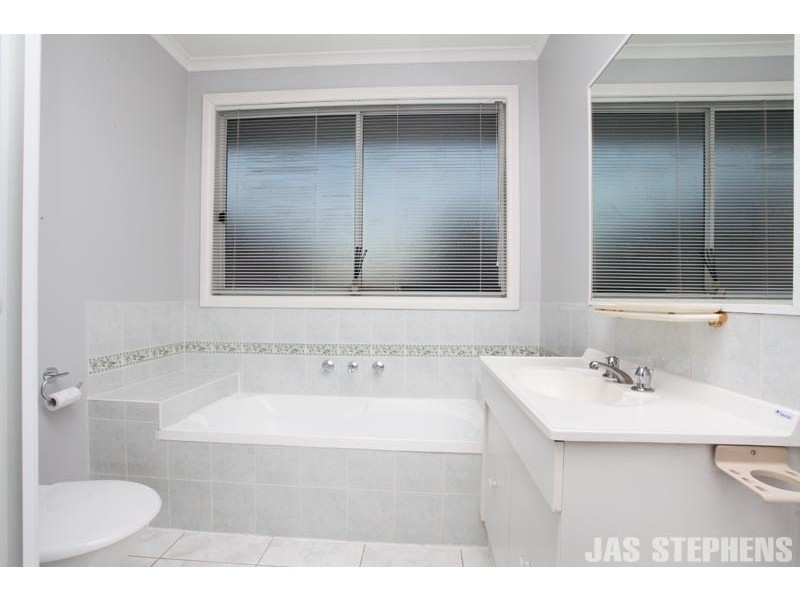 3/13 Powell Crescent, Maidstone VIC 3012