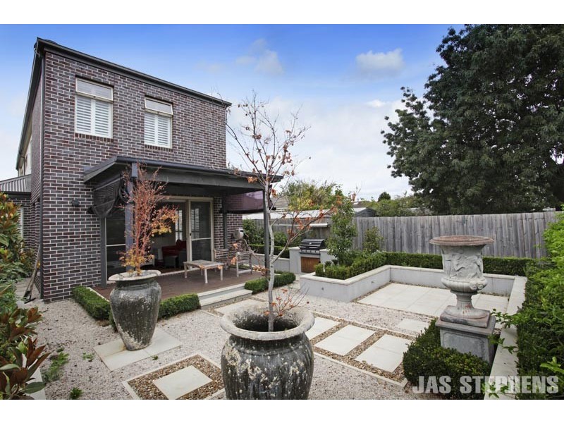 1/25 Deakin Street, Maidstone VIC 3012