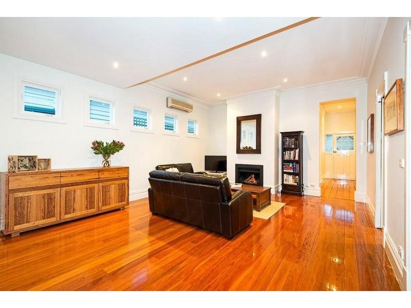 62 Queensville Street, Kingsville VIC 3012