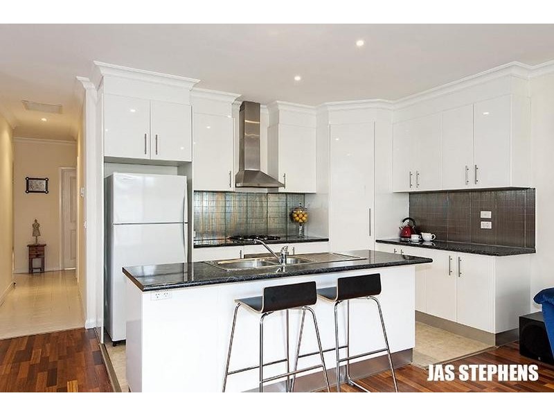 48 Severn Street, Newport VIC 3015