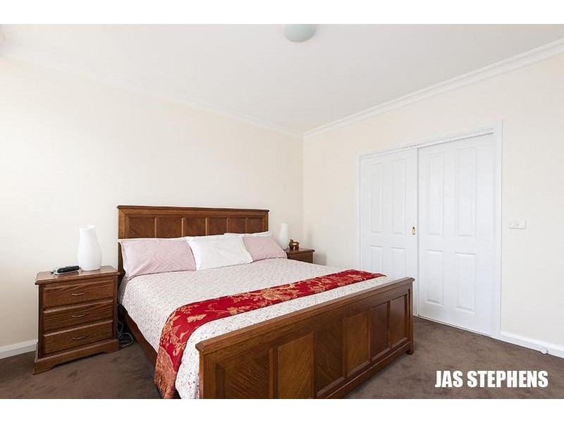 48 Severn Street, Newport VIC 3015