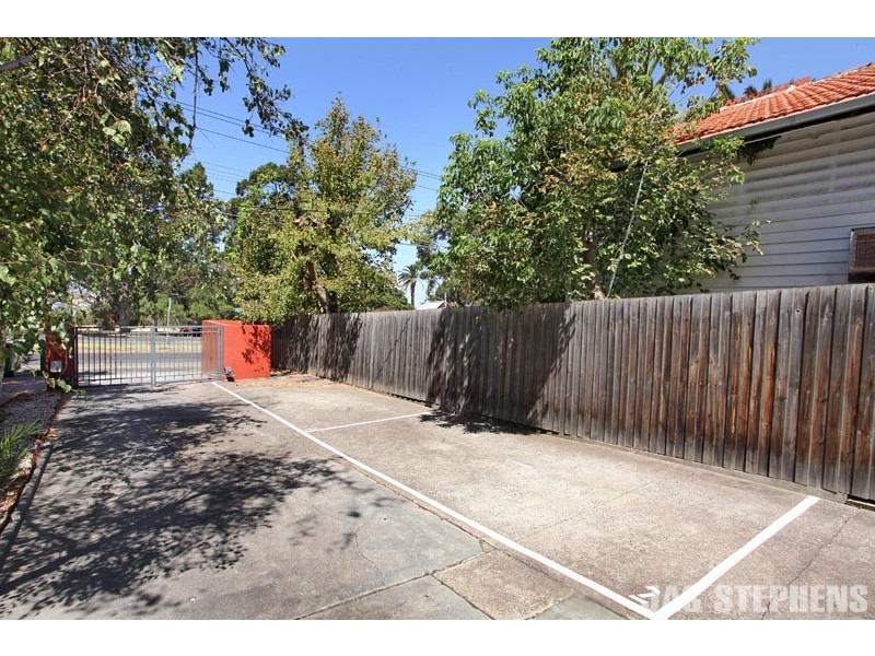 2/334 Nicholson Street, Yarraville VIC 3013