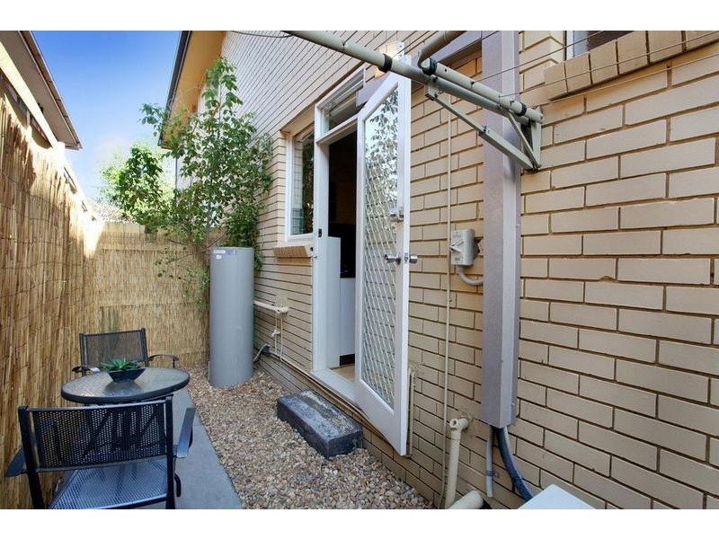 2/334 Nicholson Street, Yarraville VIC 3013