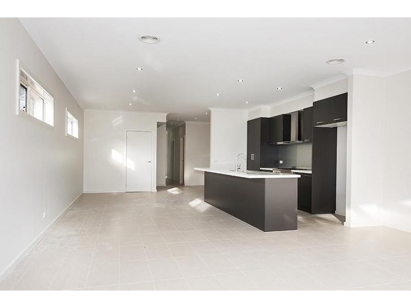 1/6 Bruce Street, West Footscray VIC 3012