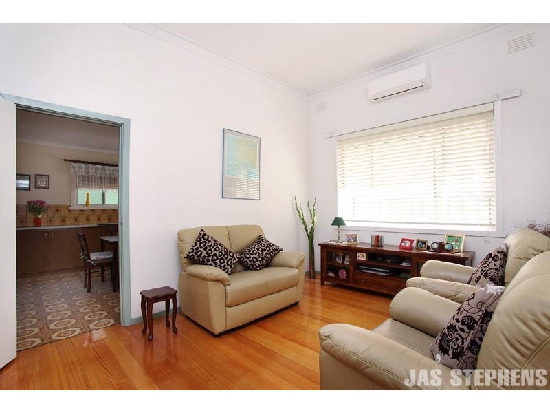 11 Fitzroy Street, Footscray VIC 3011