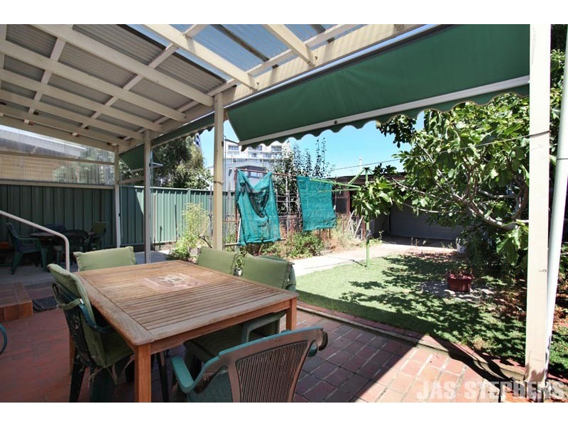 11 Fitzroy Street, Footscray VIC 3011