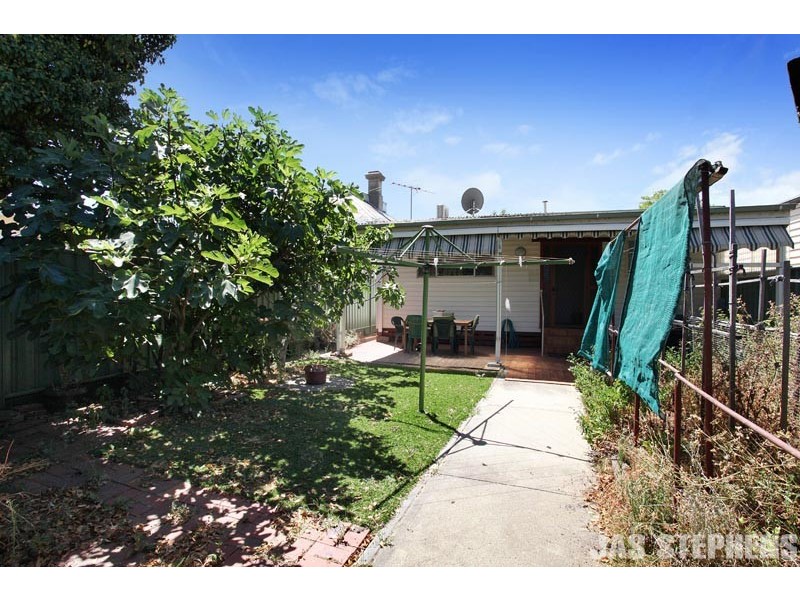 11 Fitzroy Street, Footscray VIC 3011