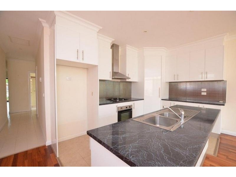 48 Severn Street, Newport VIC 3015