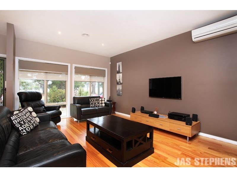 1/35 Radio Street, Maidstone VIC 3012