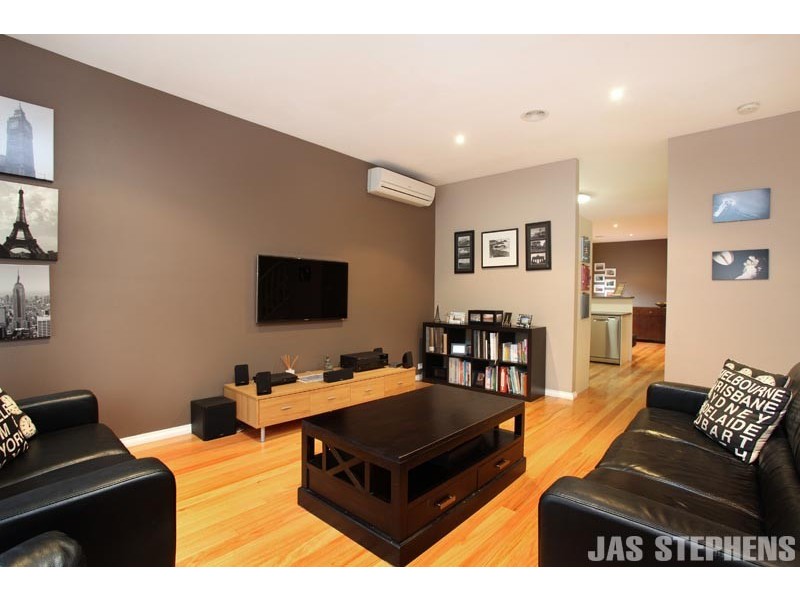 1/35 Radio Street, Maidstone VIC 3012