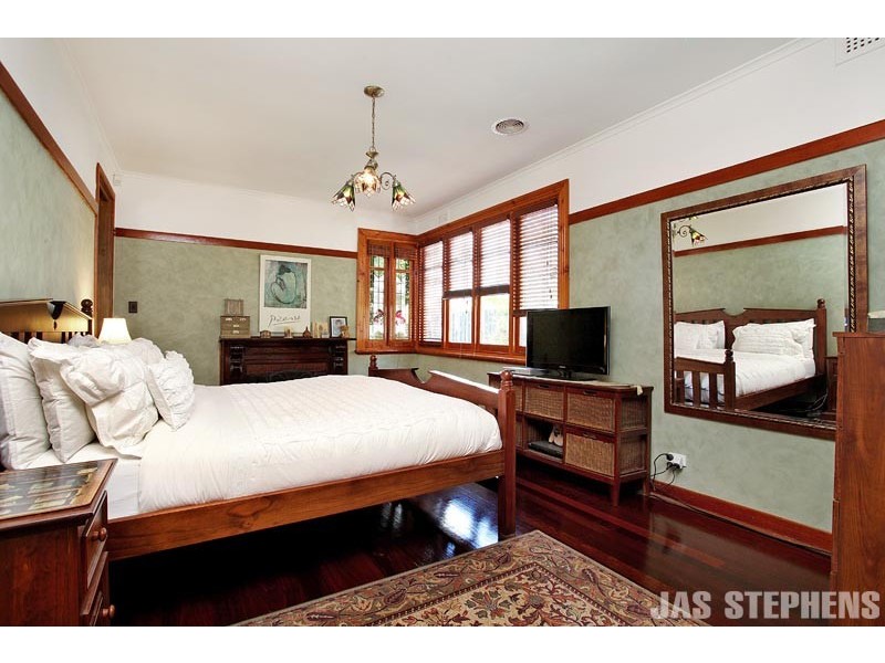 215 Essex Street, West Footscray VIC 3012