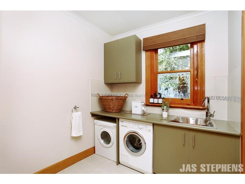 215 Essex Street, West Footscray VIC 3012