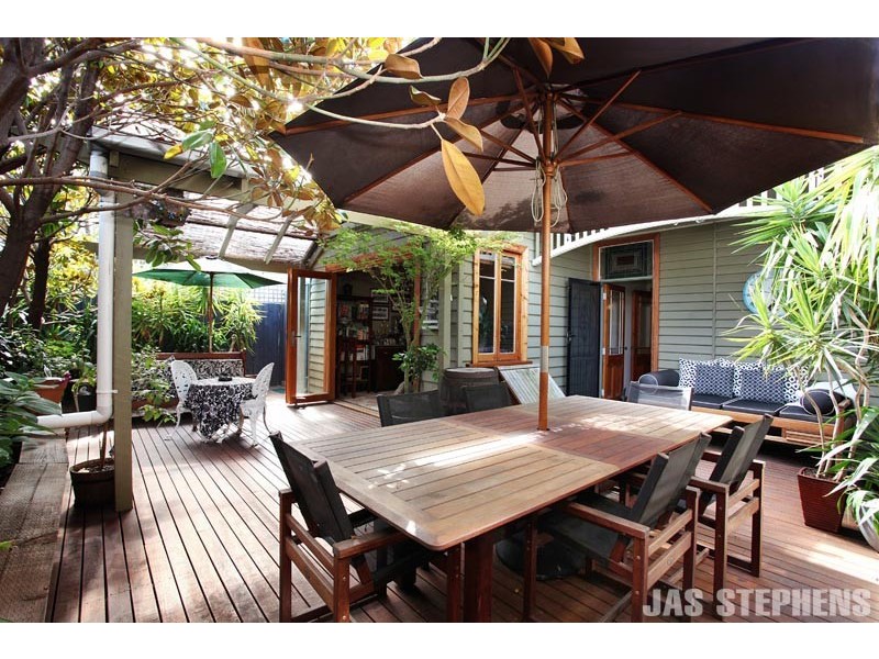 215 Essex Street, West Footscray VIC 3012