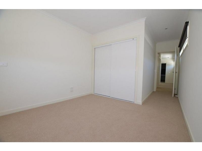 32 Souter Crescent, Footscray VIC 3011