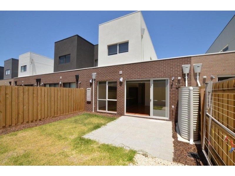 32 Souter Crescent, Footscray VIC 3011