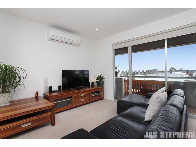 201C/64 Cross Street, Footscray VIC 3011