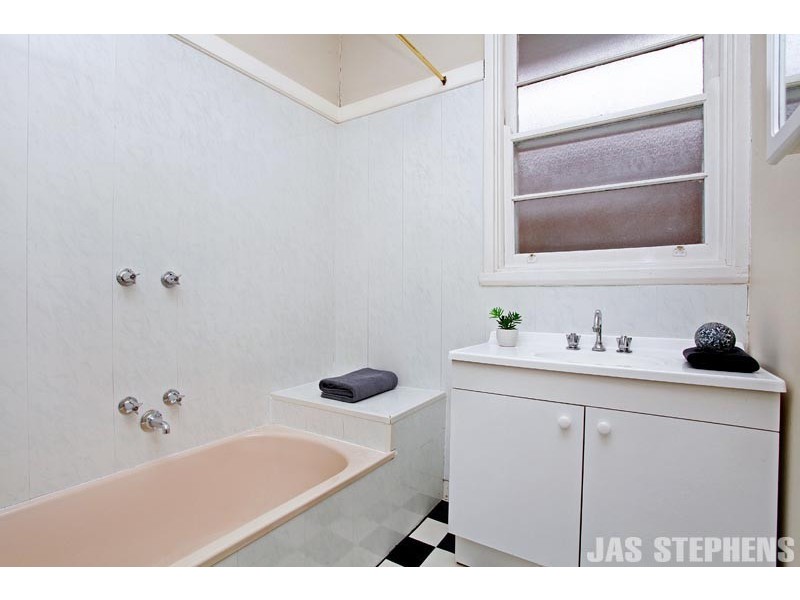 32 Pitt Street, West Footscray VIC 3012