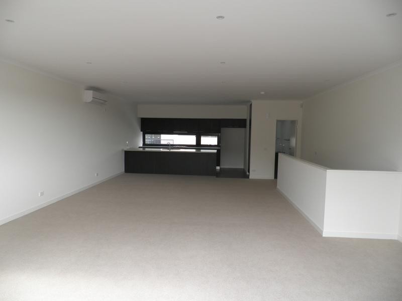 14 Newman Drive, Footscray VIC 3011