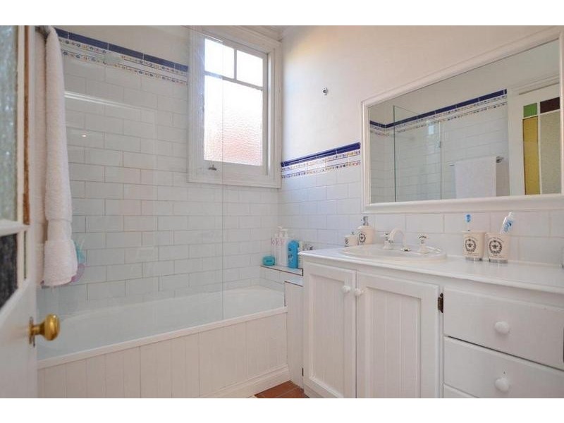 26 Austin Street, Seddon VIC 3011