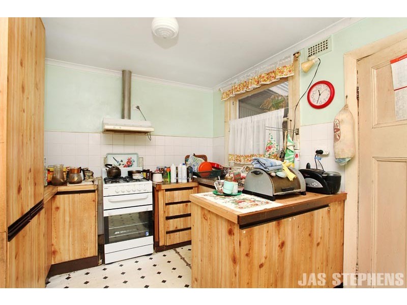 30 Warleigh Road, West Footscray VIC 3012